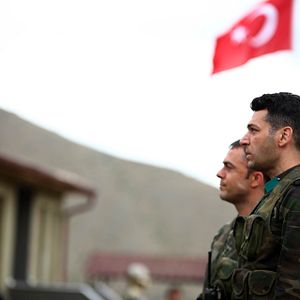 Bilder Nefes - Yer Eksi Iki