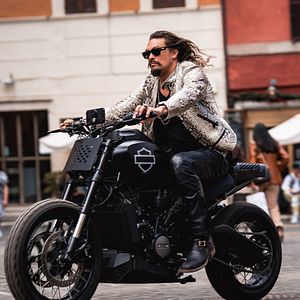 Bilder Jason Momoa