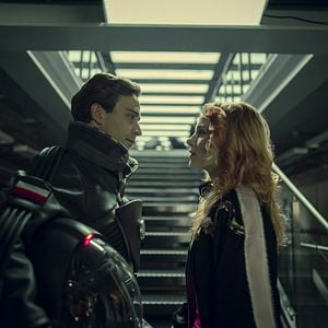 Bilder Ein Mädchen und ein Kosmonaut