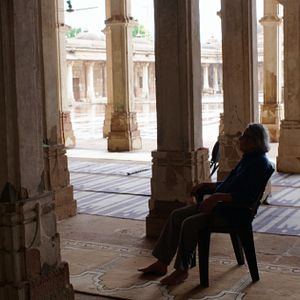 Bilder Das Versprechen - Architekt BV Doshi