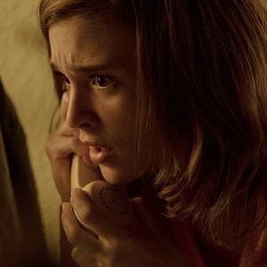 Bilder The Communion Girl