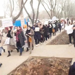 Bilder Bread & Roses: A Fight for Women's Rights