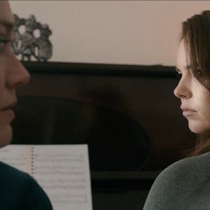 Bilder Unfamiliar - Fremde Bedrohung