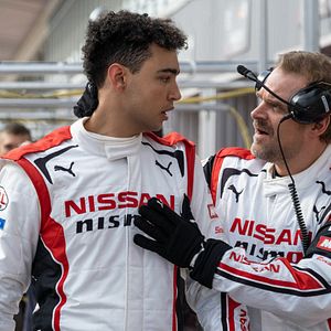 Bilder Archie Madekwe