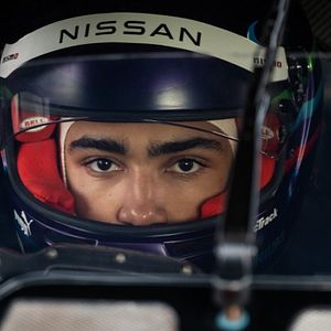 Bilder Archie Madekwe