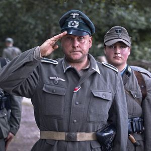 Bilder Betrayal - Zwischen den Fronten