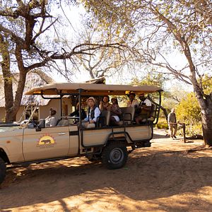 Bilder Thabo - Das Nashorn-Abenteuer