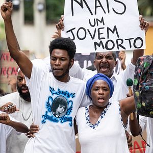 Bilder Amar é Para os Fortes