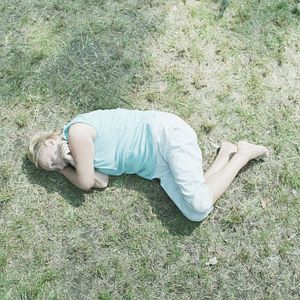 Bilder Kobieta na dachu