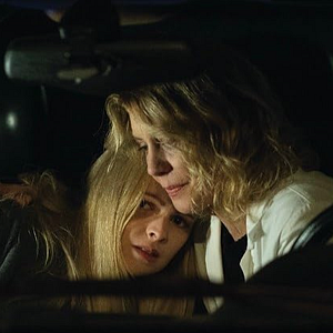 Bilder Tell It Like A Woman