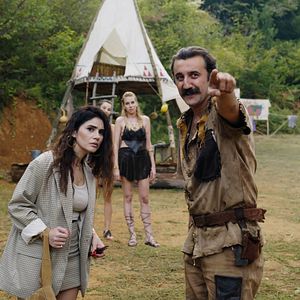 Bilder Arap Kadri ve Tarzan