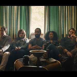 Bilder Stranger In The Woods