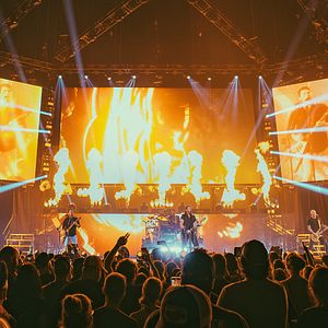 Bilder Hate to Love: Nickelback