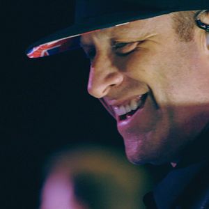 Bilder Hate to Love: Nickelback