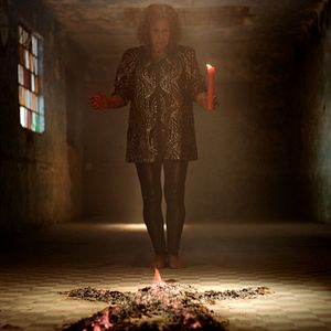 Bilder Die Knochenfrau