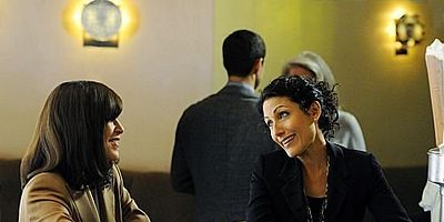 Poster der Serie Marthas and Caitlins