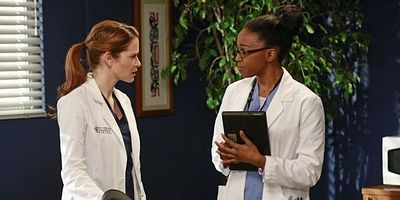 Poster der Serie She's Killing Me