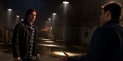 Poster der Serie Hello Cruel World