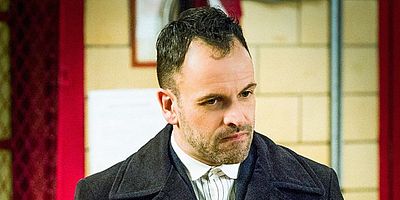 Poster der Serie Ears To You