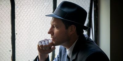 Poster der Serie A Fine Line