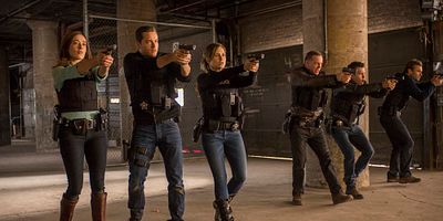 Poster der Serie A Material Witness