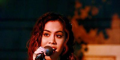 Poster der Serie Play