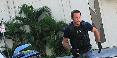 Poster der Serie A'ohe kahi e pe'e ai