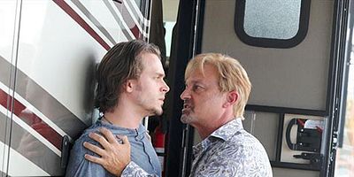 Poster der Serie Road Happy