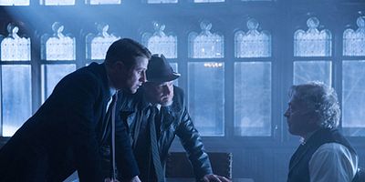 Poster der Serie Under the Knife