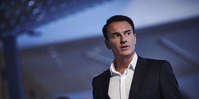 Poster der Serie The Deceivers