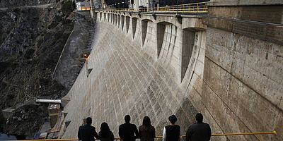 Poster der Serie Dam Breakthrough