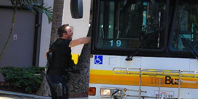 Poster der Serie Pa'a ka 'ipuka i ka 'upena nananana