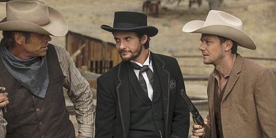 Poster der Serie Dissonance Theory