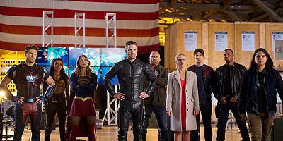 Poster der Serie Invasion!