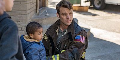 Poster der Serie Einhundert