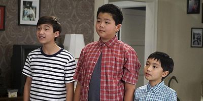 Poster der Serie Sisters Without Subtext