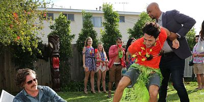 Poster der Serie Unnecessary Roughness