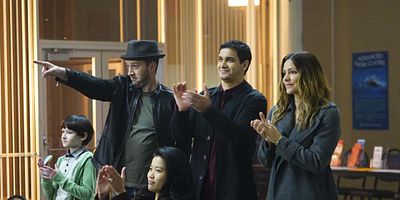 Poster der Serie Dirty Seeds...