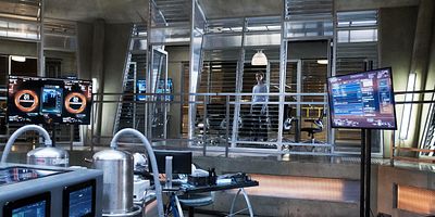 Poster der Serie Out of the Shadows