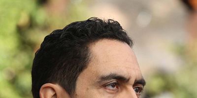 Poster der Serie Seven-four