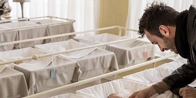 Poster der Serie Holes