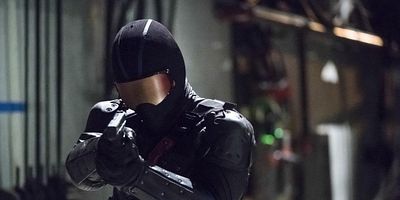 Poster der Serie Deathstroke returns