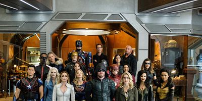 Poster der Serie Crisis on Earth X - Part 4