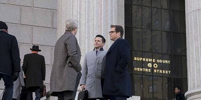 Poster der Serie In der Grauzone