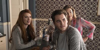 Poster der Serie La La Locked