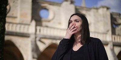 Poster der Serie Béatrice Dalle