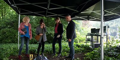 Poster der Serie Les yeux fermés