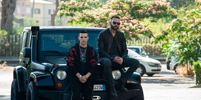 Poster der Serie A testa in giù