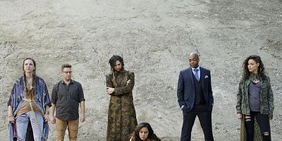 Poster der Serie All That Hard, Glossy Armor