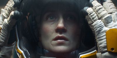 Poster der Serie Helfende Hand